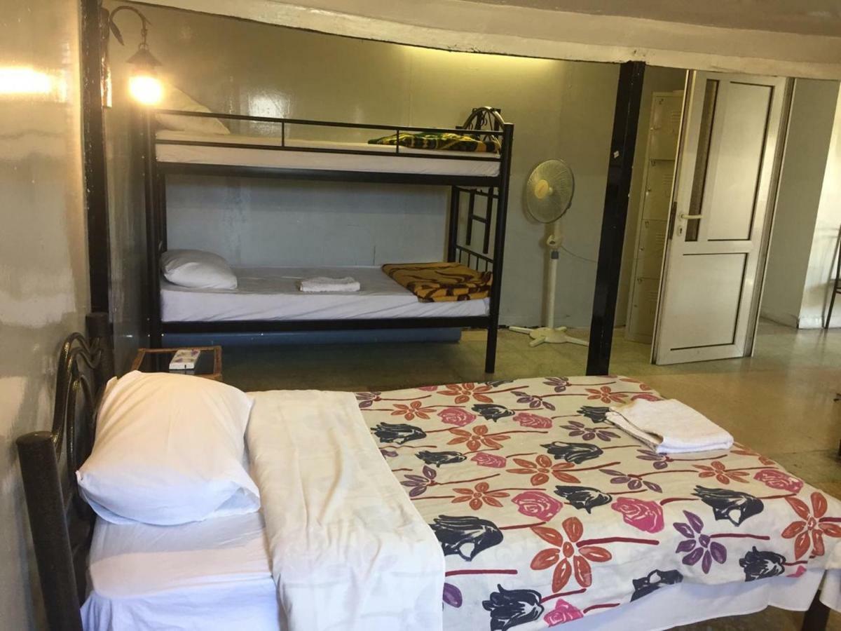 Cairwan Hotel 케락 외부 사진