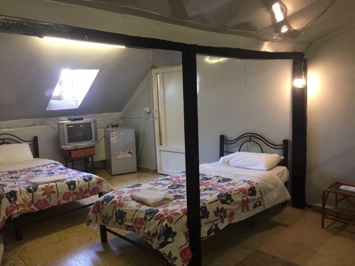 Cairwan Hotel 케락 외부 사진